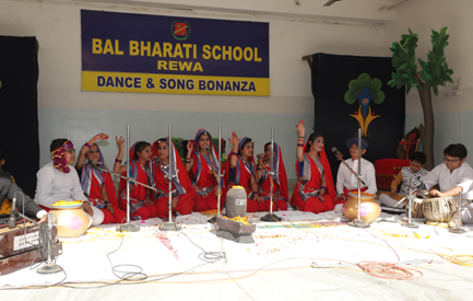 Inter House Song Competition-Raman House